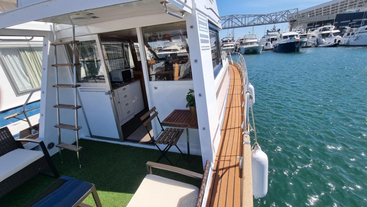 Charming Boat House In Barcelona With Big Terrace And Solarium Hotel Sant Adrià de Besòs Eksteriør billede